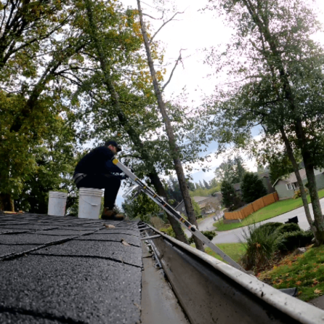 AC Advanced Gutter Cleaning