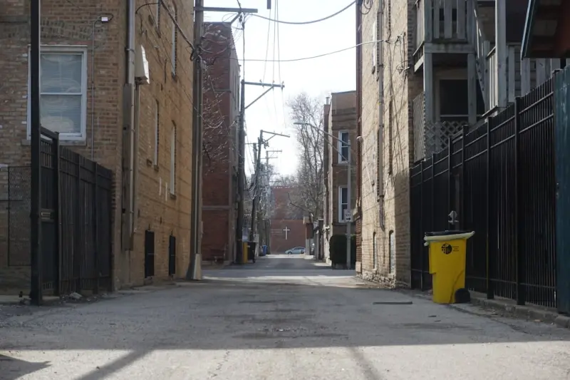 Why Unplanned Side Streets Make the Best Business Travel Lessons