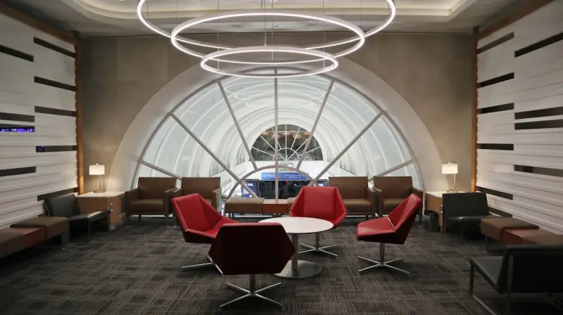 Beyond the Airport Lounge: Crafting Meaningful Travel Experiences for Modern Professionals