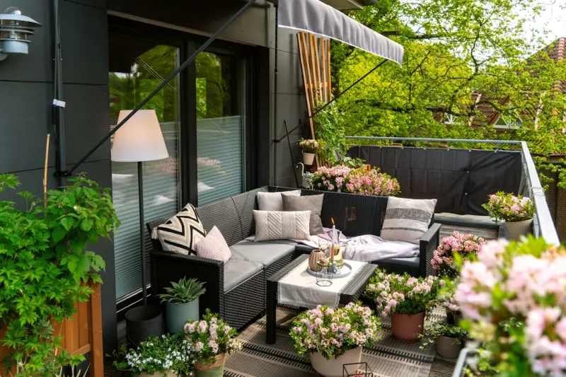 Balcony Gardening: Turning Small Spaces into Seasonal Sanctuaries
