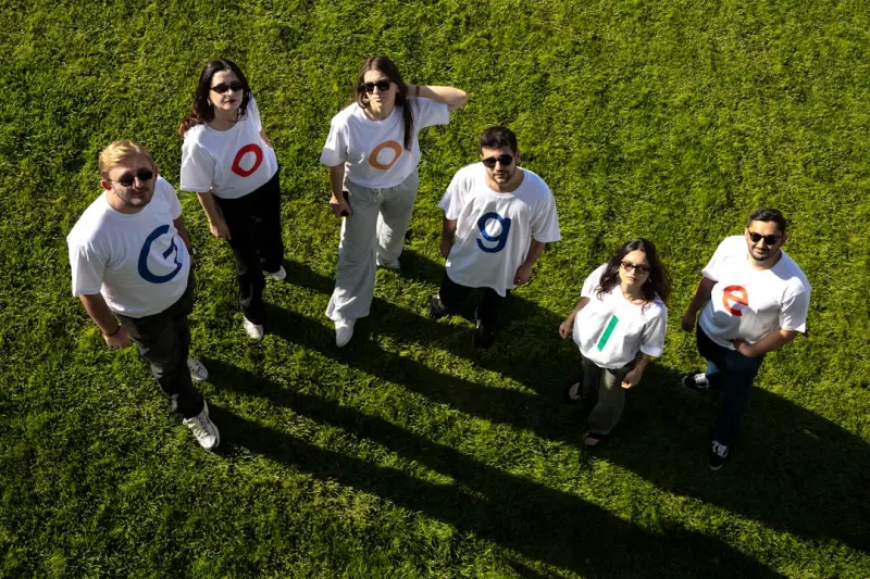 Co‑Creation Communities: Turning Customers into Product Architects for B2B Growth