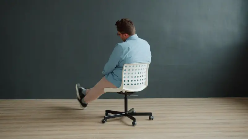 Micro‑Movements: Tiny Desk Exercises That Supercharge Health and Focus