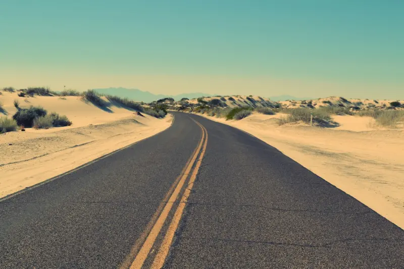 Storytelling on the Road: How Business Travelers Turn Everyday Encounters into Powerful Brand Narratives