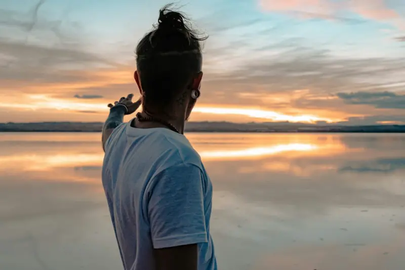 The Breath of Digital Balance: Reclaiming Calm in a Hyperconnected Age