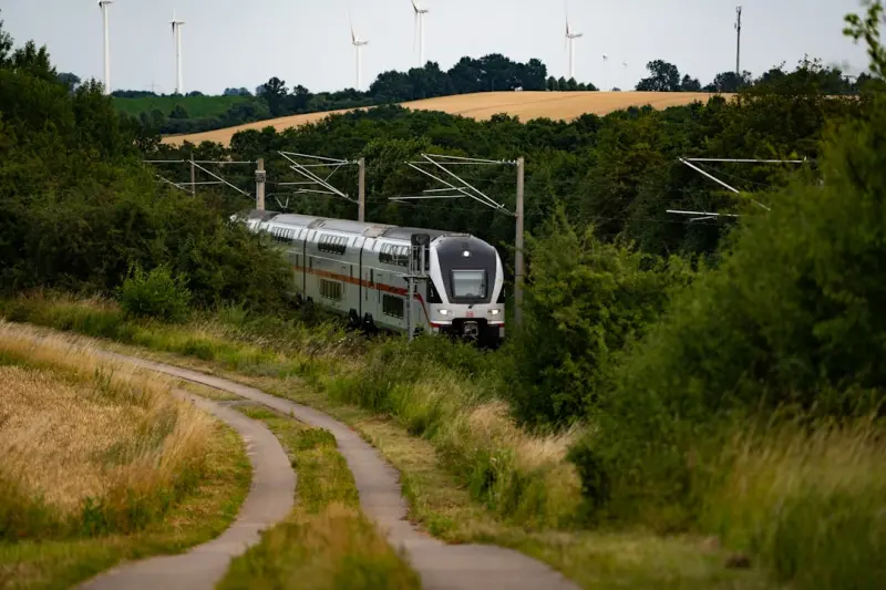 The Hidden Power of Travel Buffers: Turning Downtime into Business Fuel