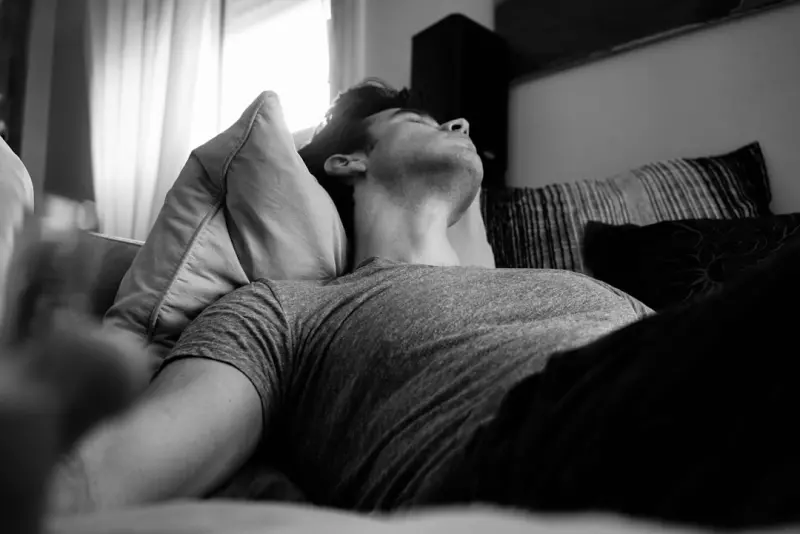 Reclaiming Rest: How Screen-Free Sleep Boosts Your Health