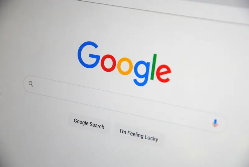Beyond Search: How Google’s Generative AI is Rewriting B2B SaaS Playbooks