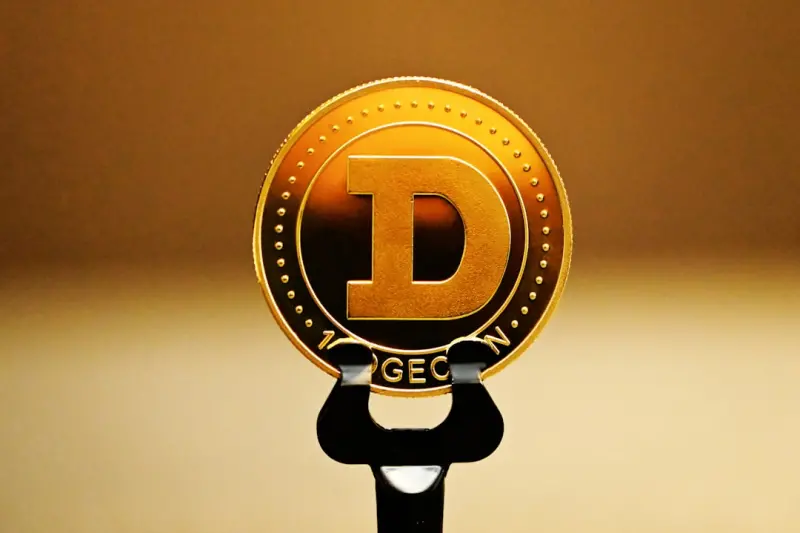 Decentralized Identity: How Self‑Sovereign IDs Are Redefining Online Trust Decentralized Identity: How Self‑Sovereign IDs Are Redefining Online Trust
